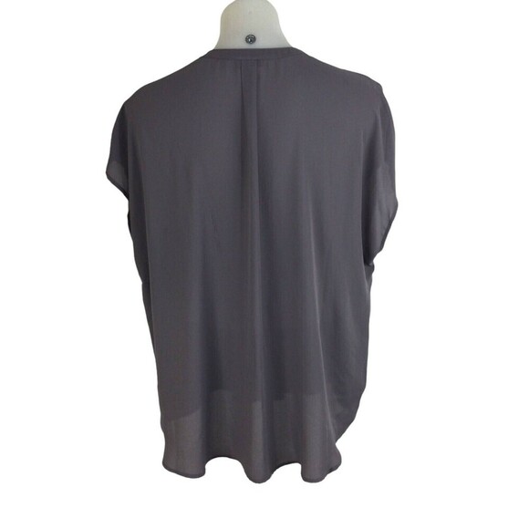 Torrid Gail Short Sleeve V-Neck Gray Blouse Top Womens Size Large - Picture 3 of 9